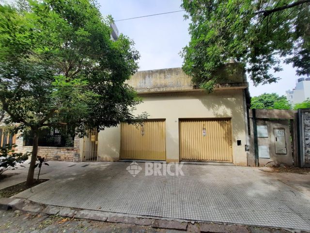 MORELOS al 300 Piso PB 34