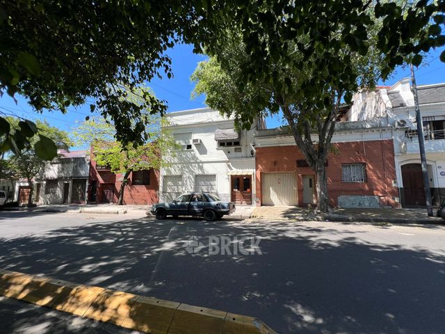 DOBLAS al 1500 Piso PB 14