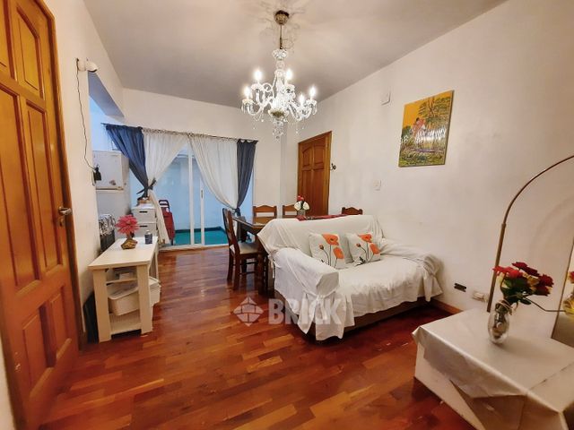 PUEYRREDON, AV. al 1000 Piso 1 5