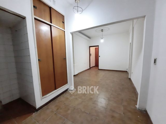 DONADO al 2200 Piso PB 5