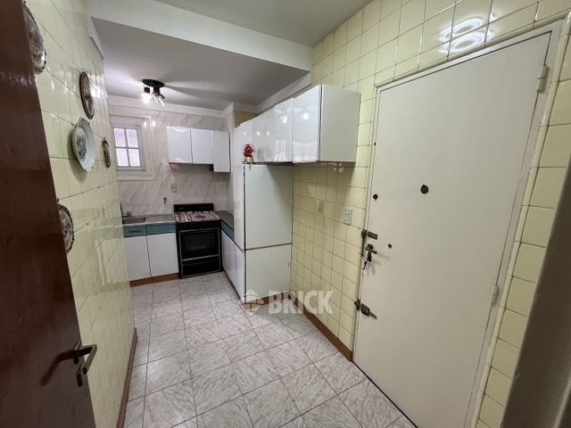 SAN JUAN, AV. al 1400 Piso PB 13