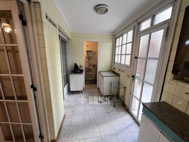 SAN JUAN, AV. al 1400 Piso PB 16