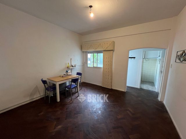 ALVAREZ, DONATO, T. GRAL. al 500 Piso 2 5