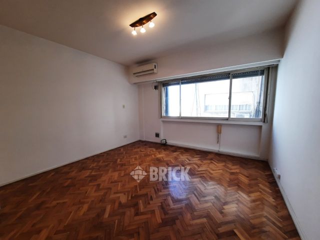 SANTA FE, AV. al 3300 Piso 11 1