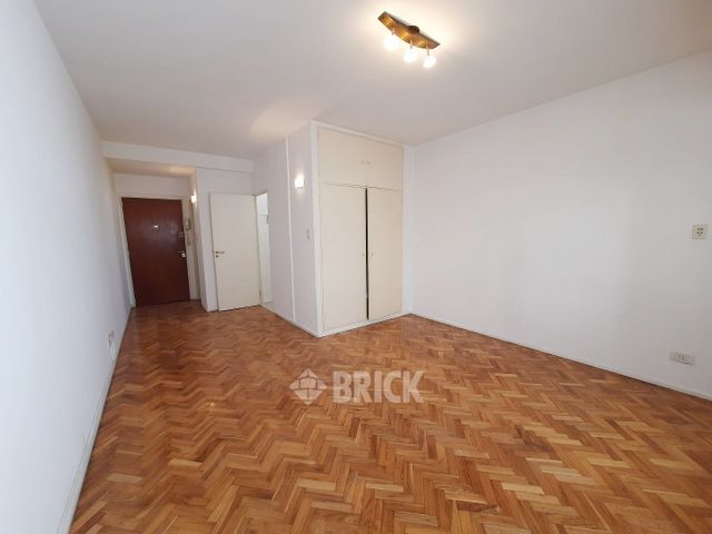 SANTA FE, AV. al 3300 Piso 11 4