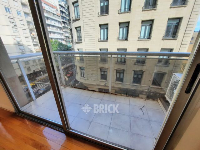 VIAMONTE al 1800 Piso 4 4