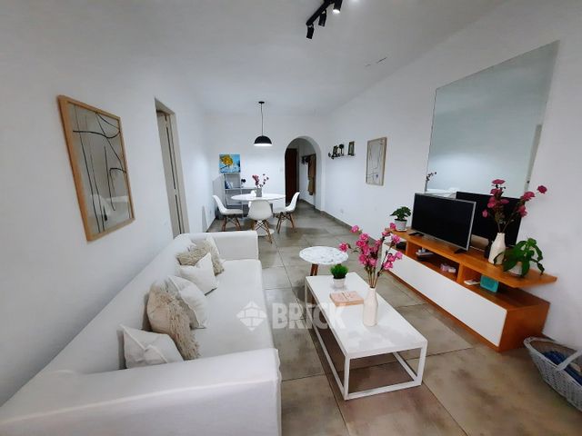 CORONEL DIAZ, AV. al 1500 Piso 5 5