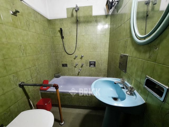 LAMADRID, AV. al 1600 17