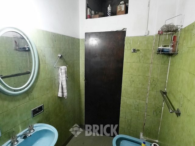 LAMADRID, AV. al 1600 18