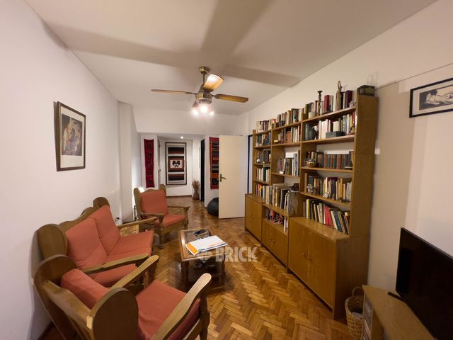 PARAGUAY al 4600 Piso 1 4