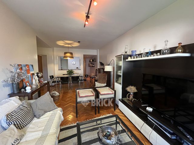 CUBA al 2200 Piso 7 4