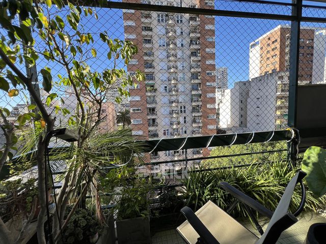 CUBA al 2200 Piso 7 5