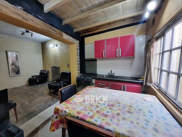 ACHA, GENERAL al 1400 Piso PB 4