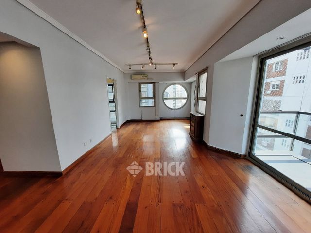 TALCAHUANO al 900 Piso 18 3