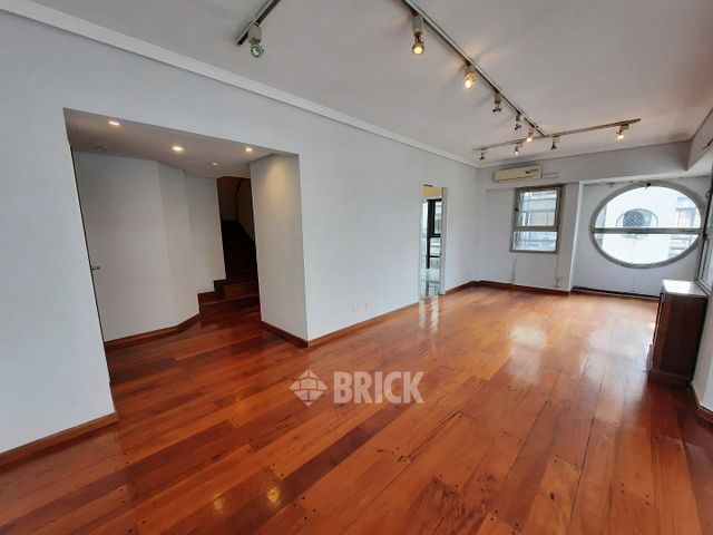 TALCAHUANO al 900 Piso 18 4