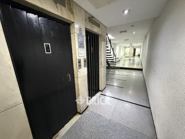 SANTA FE, AV. al 3300 Piso 5 24