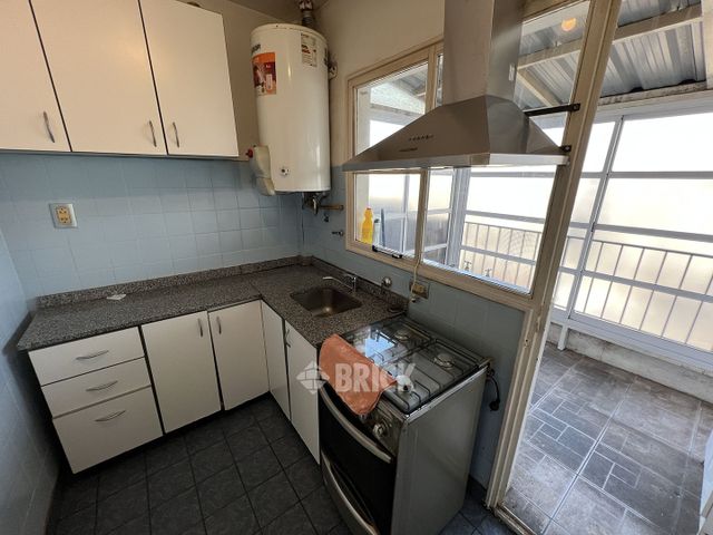 ACOYTE, AV. al 1500 Piso 7 14