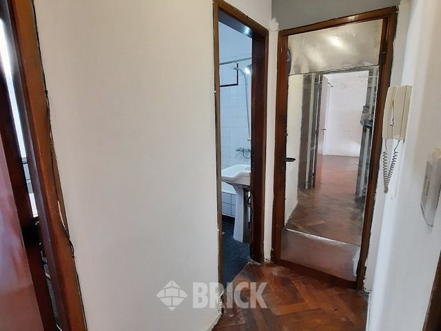 MITRE, BARTOLOME al 2200 Piso 9 5