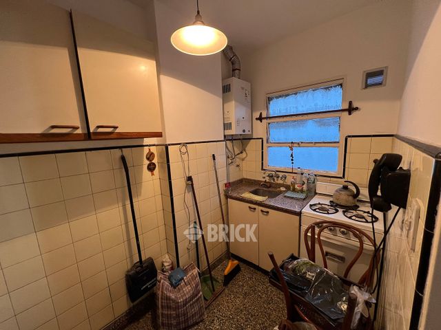 ALBERDI, JUAN B., AV. al 800 Piso 7 4