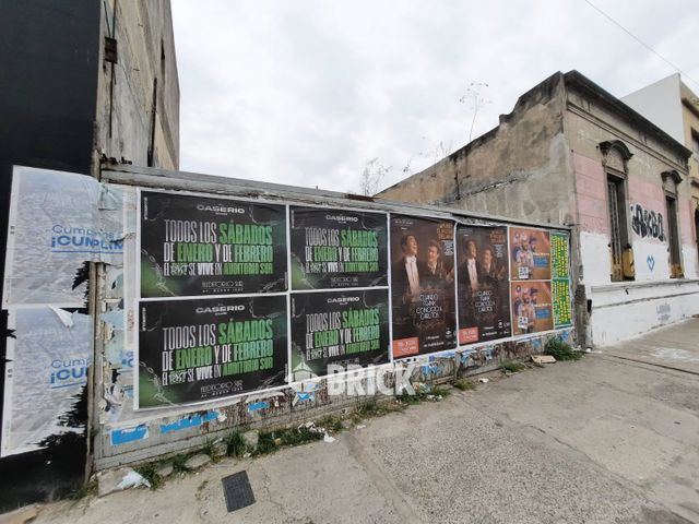 YRIGOYEN, HIPOLITO, AV. al 6600 3