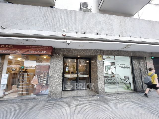 OLLEROS, AV. al 1600 Piso 8 26
