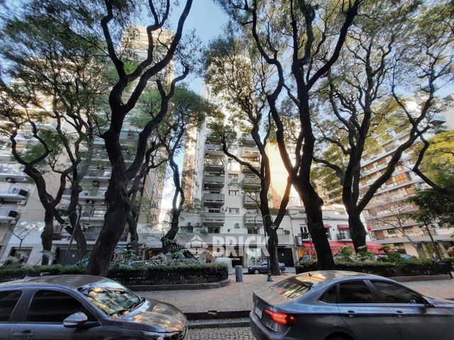OLLEROS, AV. al 1600 Piso 8 28