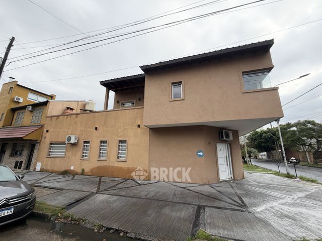 PILCOMAYO al 700 Piso PB 37