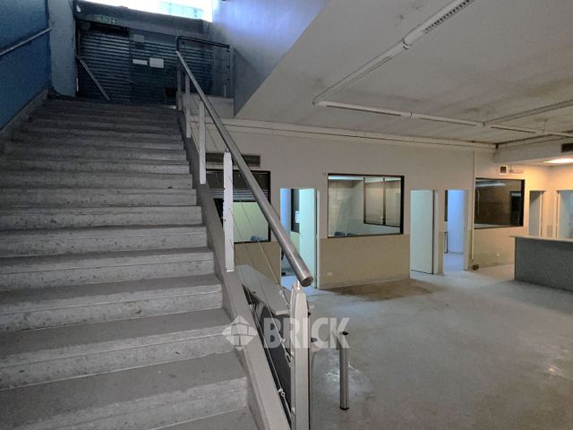 SUIPACHA al 400 Piso PB Y 1° Sub. Loc. 1 5