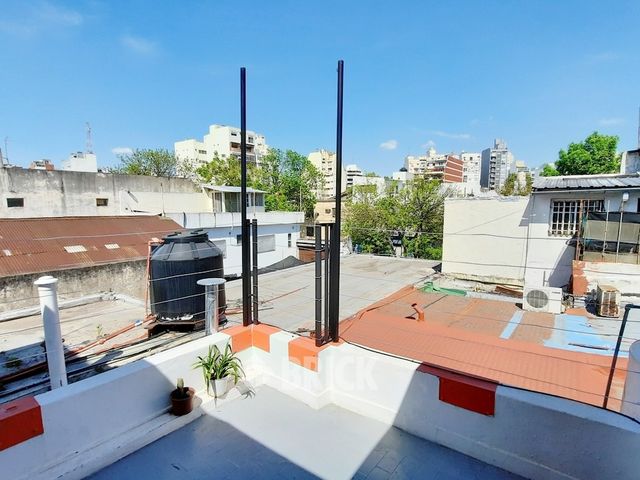 RODRIGUEZ, MANUEL al 1500 Piso 1 17