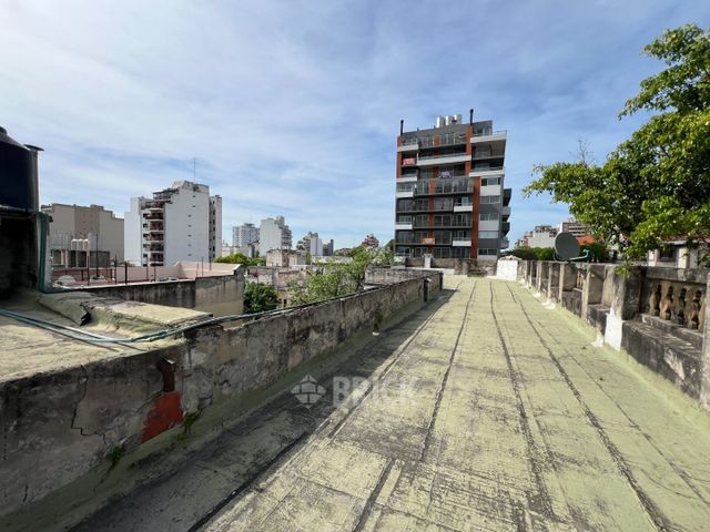 ALBERDI, JUAN B., AV. al 3200 Piso 1 27
