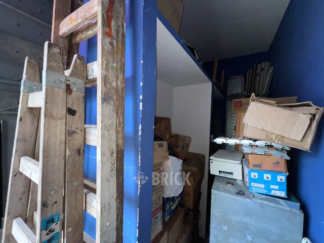ALBERDI, JUAN B., AV. al 3200 Piso 1 33