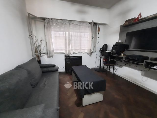 CORDOBA, AV. al 300 Piso 6 3