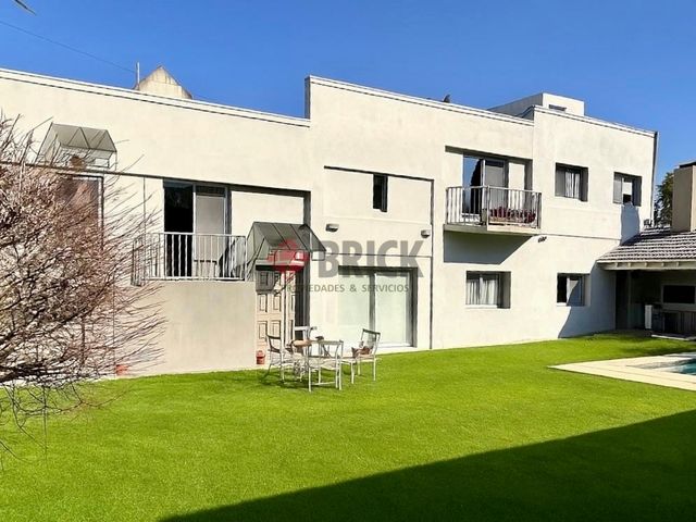 JACINTO DIAZ al 2800 2