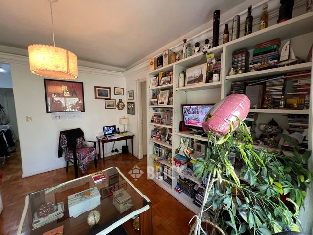 THAMES al 2100 Piso 5 3