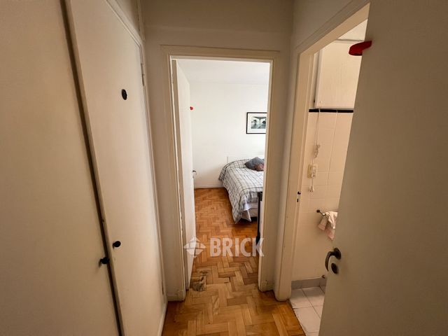 THAMES al 2100 Piso 5 5