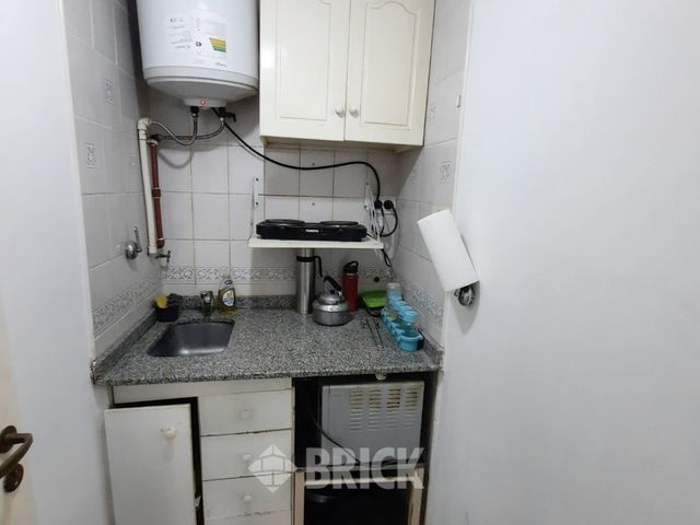 ECUADOR al 1300 Piso 8 16