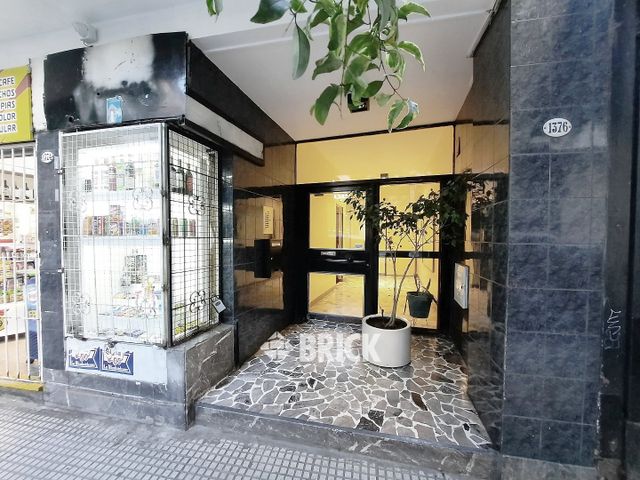 ECUADOR al 1300 Piso 8 20