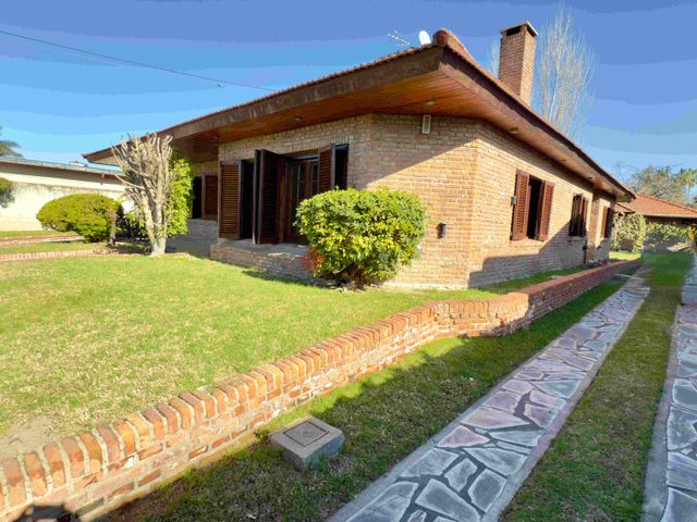 JOSE MARIA PAZ al 300 3