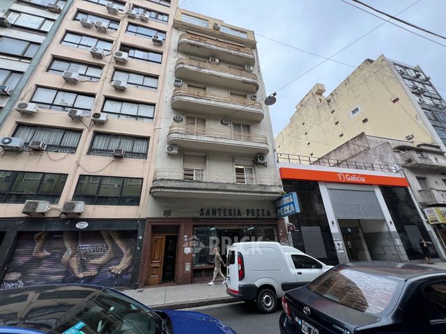 PARANA al 200 Piso 5 21