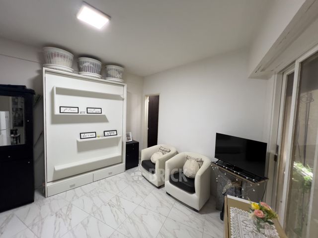 PERON, EVA, AV. al 1500 Piso 5 5