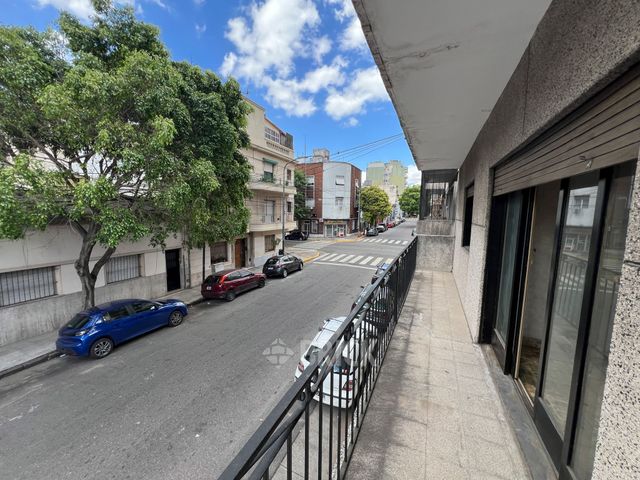 CHILE al 2500 Piso PB 16