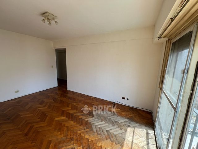 SARMIENTO al 2000 Piso 9 5