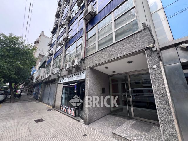 BELGRANO, AV. al 1300 Piso 9 49