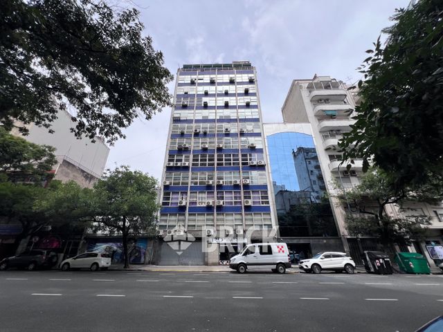 BELGRANO, AV. al 1300 Piso 9 50
