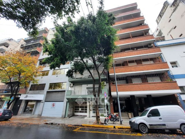PARAGUAY al 3000 Piso 6 23
