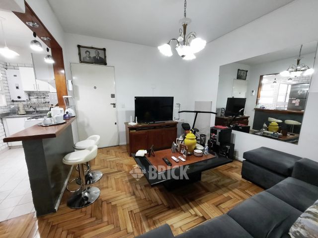 PARAGUAY al 3000 Piso 6 4