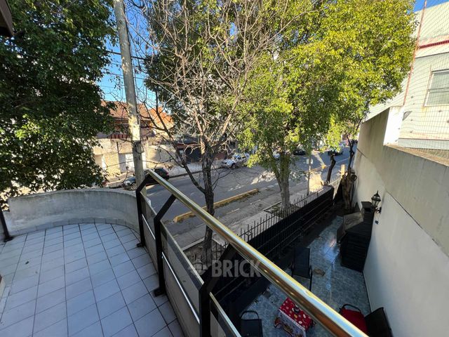 DOBLAS al 1700 Piso PB 30