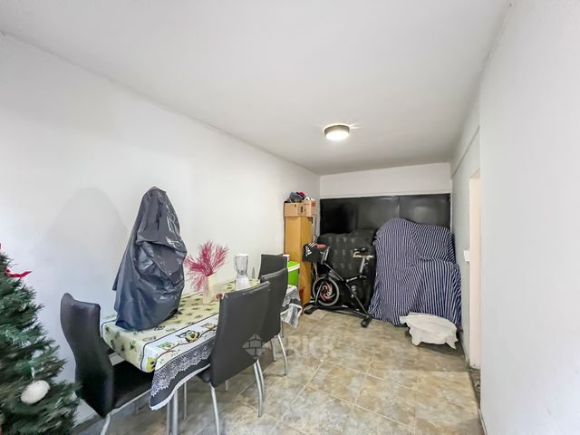 DOBLAS al 1700 Piso PB 9