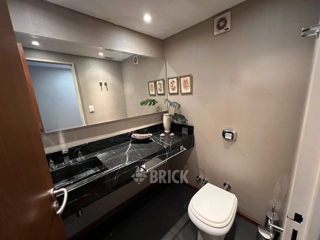 ALBERDI, JUAN B., AV. al 1000 Piso 6 18