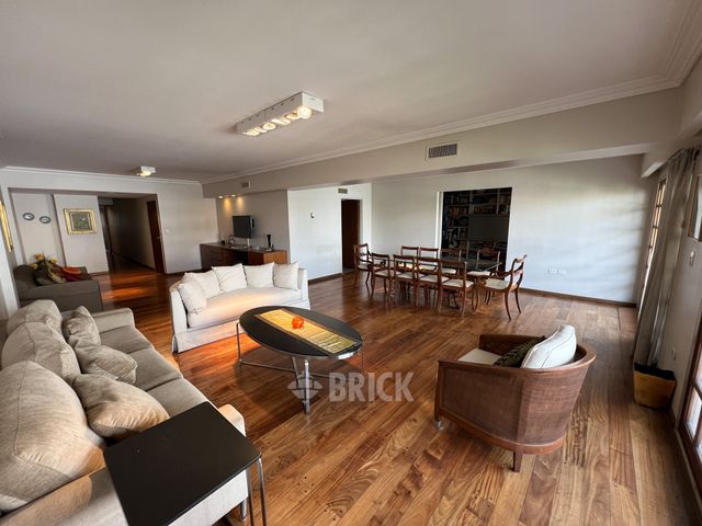 ALBERDI, JUAN B., AV. al 1000 Piso 6 4